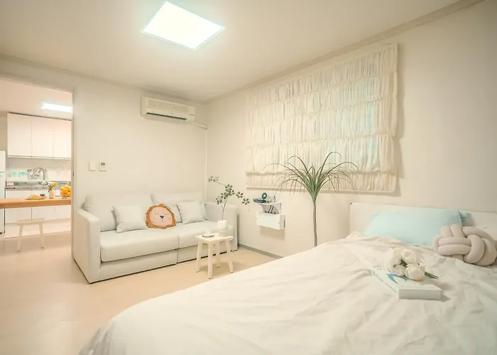 5 Minutes From Hanti Station Seolleung Station Daichi Institute Coex Lotte World Sevrance Gangnam Willa *
