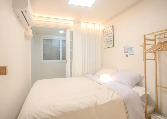 5 Minutes From Hanti Station Seolleung Station Daichi Institute Coex Lotte World Sevrance Gangnam Willa